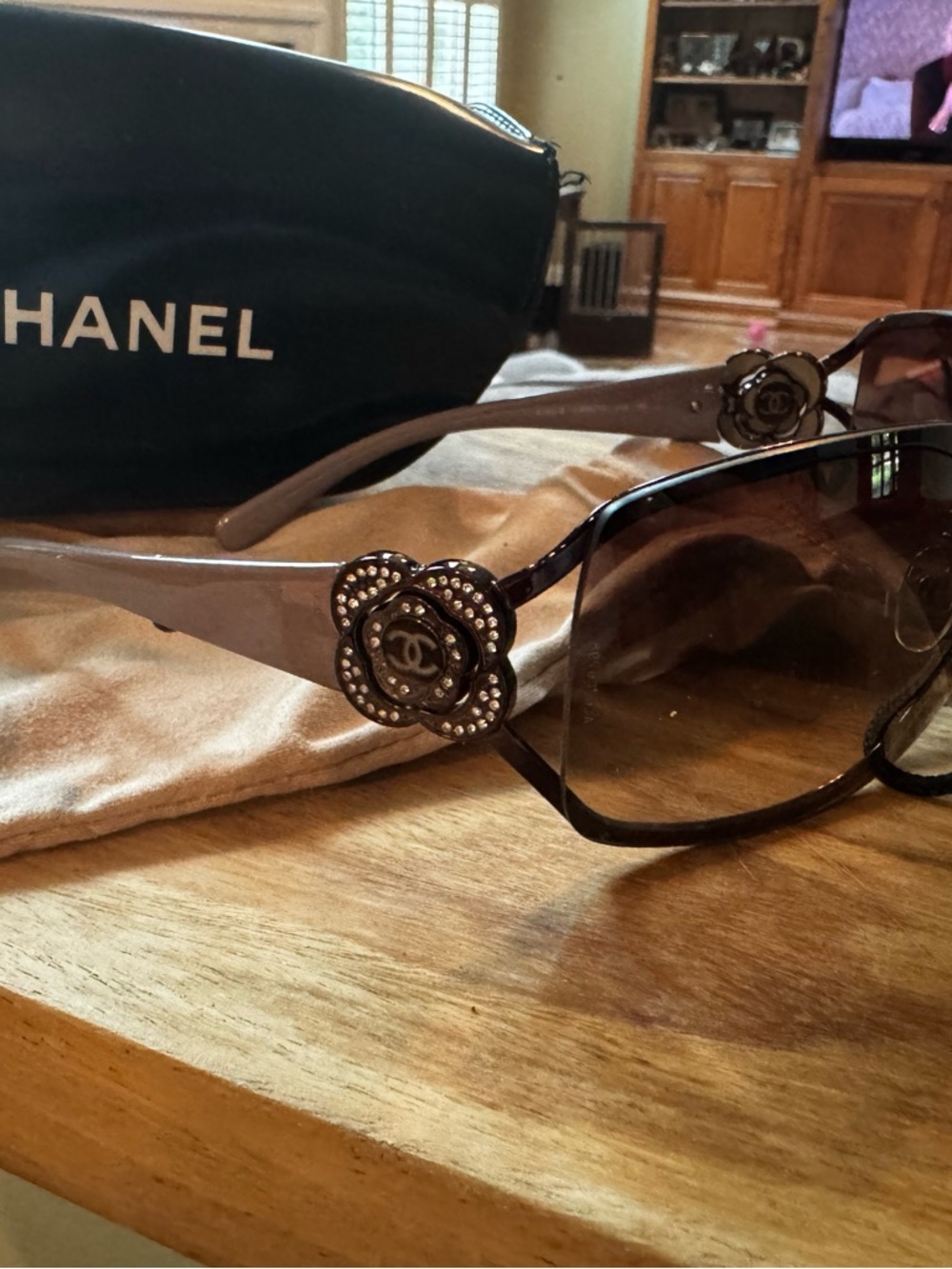 CHANEL Brown Gradient Camellia Logo Sunglasses